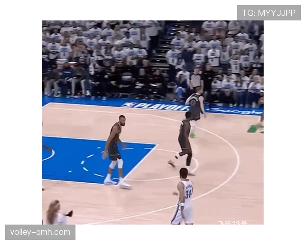 NBA视频回放挑战规则全面解析：裁判如何利用回放中心做出最终判罚